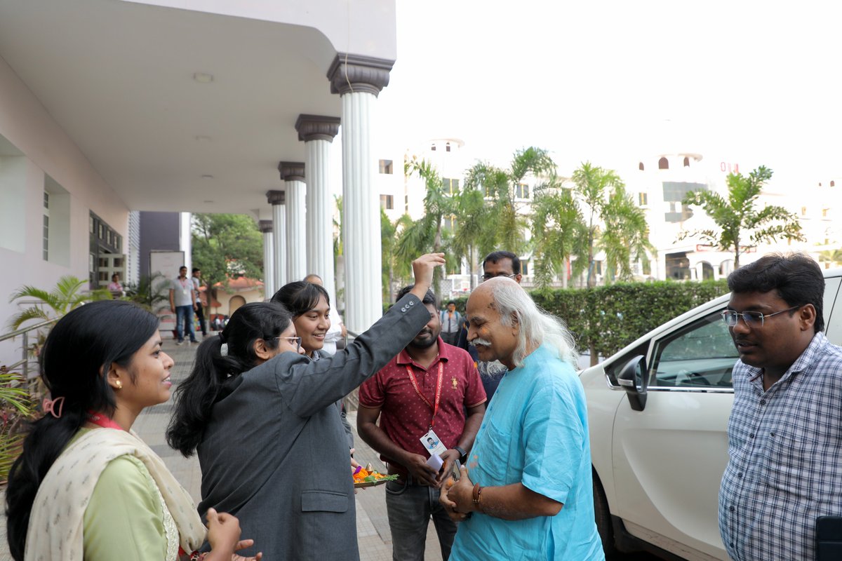 ODMEGroup's tweet image. When a Legend Inspires Young Minds! 🌟

We were honored to host Prof. H.C. Verma, the renowned physicist &amp;amp; author, at ODM Public School! Through fascinating experiments and insightful stories, he brought Physics to life for our ODMians.

#PhysicsInspiration #LearningFromLegends