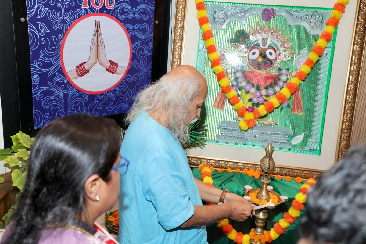 ODMEGroup's tweet image. When a Legend Inspires Young Minds! 🌟

We were honored to host Prof. H.C. Verma, the renowned physicist &amp;amp; author, at ODM Public School! Through fascinating experiments and insightful stories, he brought Physics to life for our ODMians.

#PhysicsInspiration #LearningFromLegends