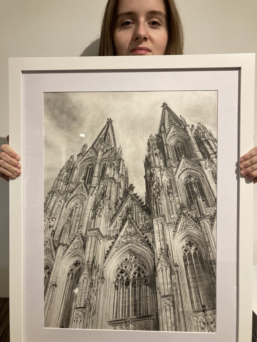 MacleanArtist's tweet photo. My daughter Mary with her patesy pencil study, Cologne Cathedral 😊😊 https://t.co/nbal617LdE