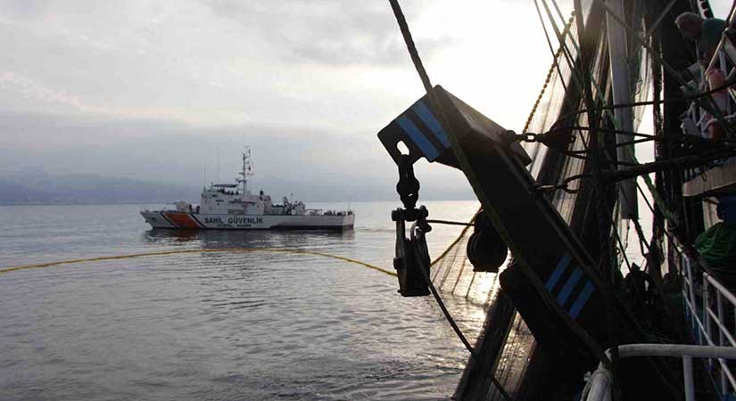 Sahil güvenlik yasa dışı balıkçılığa göz açtırmıyor 
...
giresungazete.com.tr/sahil-guvenlik… 
...
#giresun #sondakika #giresungazete  #giresun_sondakika #28sondakika #giresunsondakika #giresunbilgi #giresungazetenet #giresuntv #tvgiresun