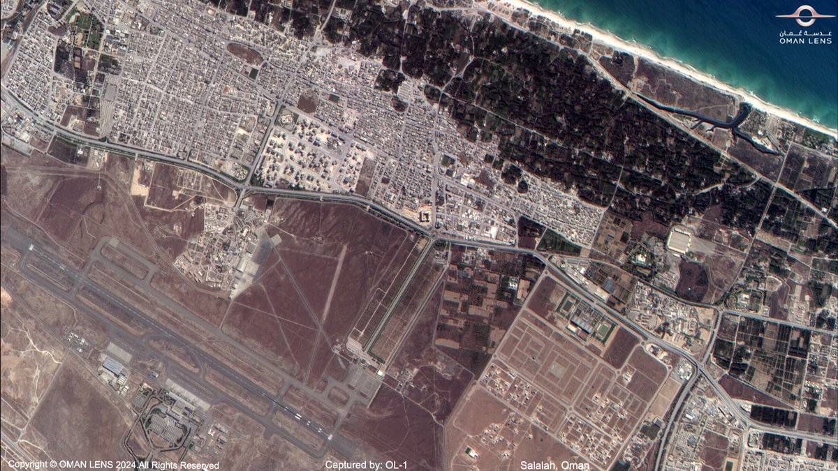 مناسبة العيد الوطني الـ54 المجيد، تتشرف عدسة عمان بتقديم أولى الصور التي تم التقاطها بواسطة القمر الصناعي العماني OL-1 بدقة عالية والتي تُبرز جمال مدينتي مسقط وصلالة من الفضاء.

نرفع أسمى آيات التهاني والتبريكات إلى حضرة صاحب الجلالة السلطان هيثم بن طارق المعظم – حفظه الله ورعاه