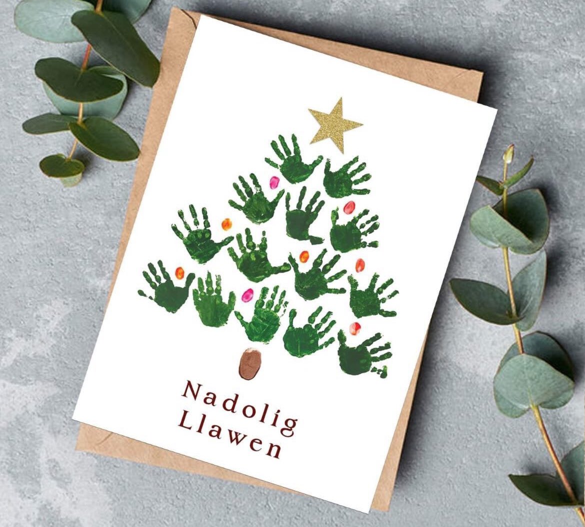 Cardiau Nadolig ar werth! / Christmas cards available to purchase!

🏷️ £8.00 for 10
👏🏼Gwaith y plant / Children’s work
🎁 Elw i Cylch / Proceeds for Cylch