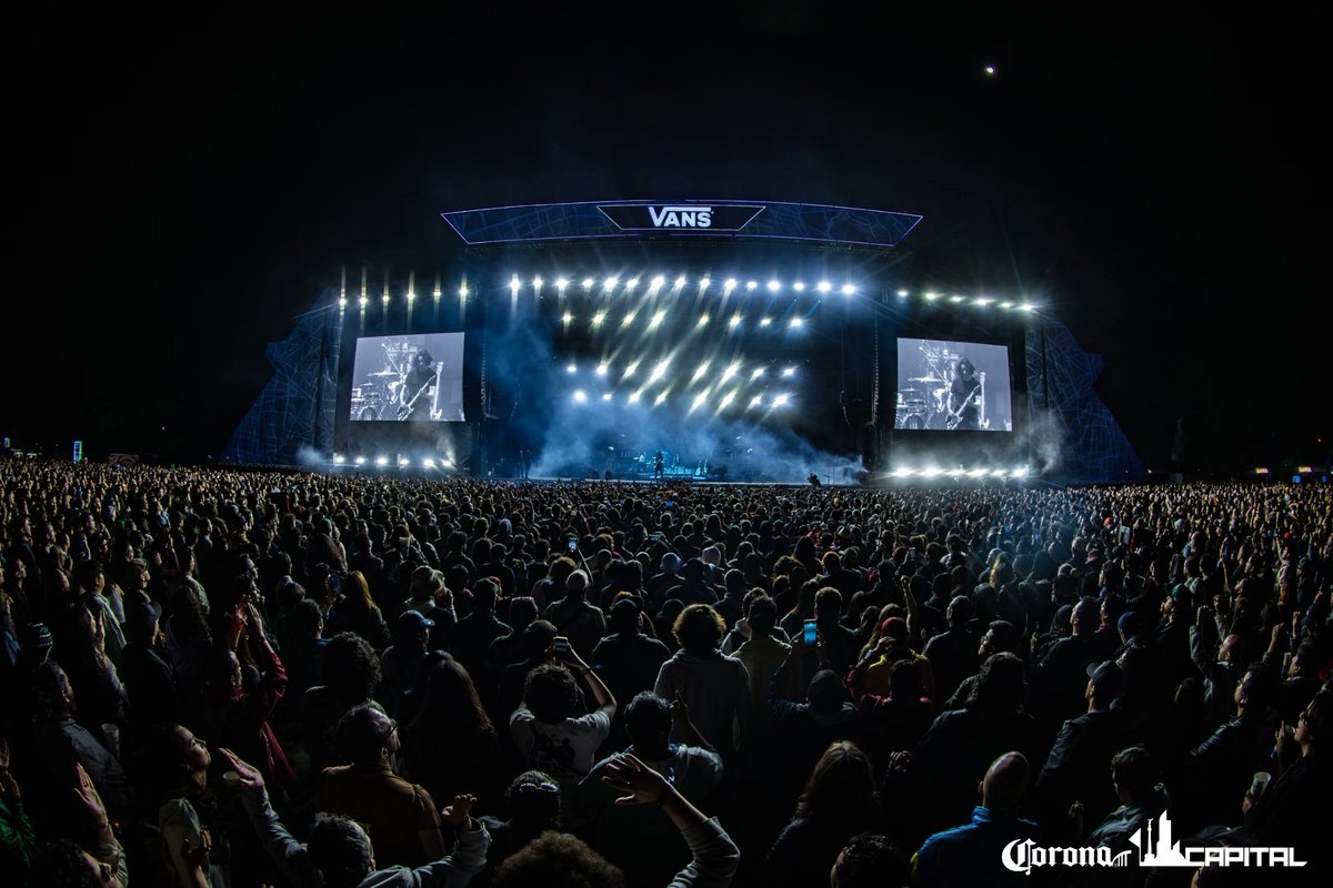 CoronaCapital's tweet photo. leyenda 🫡🔥
#JackWhite

#CoronaCapital24 https://t.co/I76tD5UpVr
