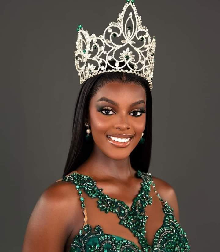 There's something so surreal about black skin.
So graced, very ambitious, very beautiful. 
Congratulations our queen. The universe queen, African queen and mostly Nigerian queen.
Thank you for giving Nigeria a good name that even our government can't give
#ChidinmaAdetshina