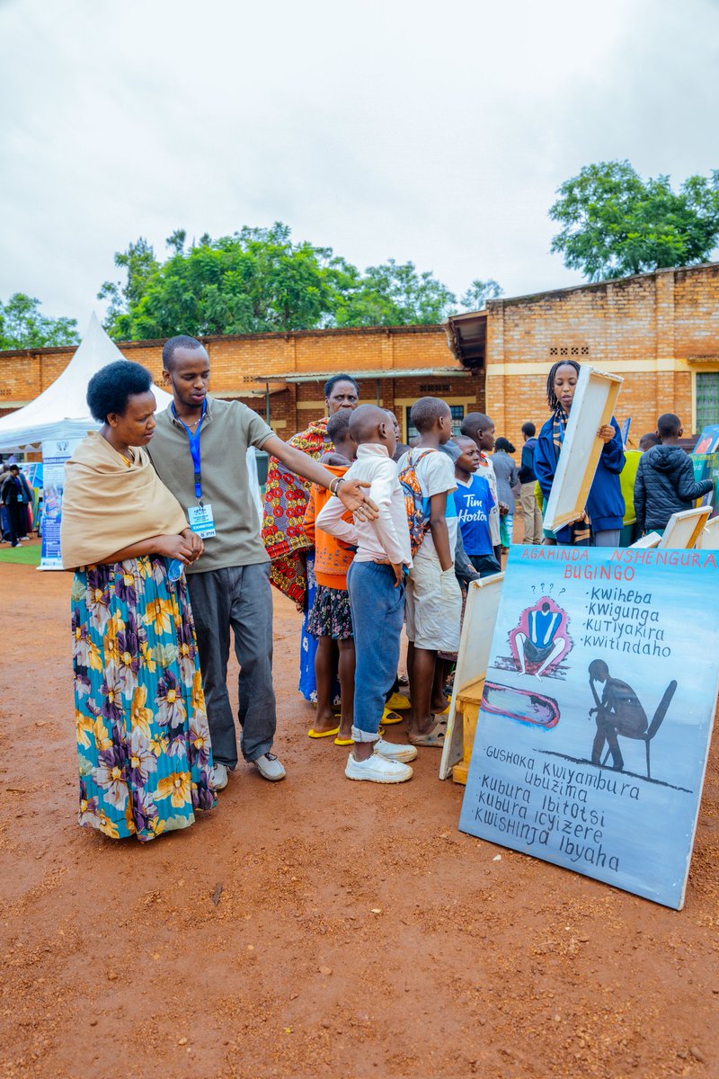 The third exhibition in the <a href="/HuyeDistrict/">Huye District</a> showcased the outcomes of the #nkwihoreze project. Parents testified that project helped them understand the value of involving their children in family discussions &amp; enhancing the #Igitaramocyumuryango. <a href="/kirrilypells/">Kirrily Pells</a> <a href="/ucl/">UCL</a> @AERGFAMILY