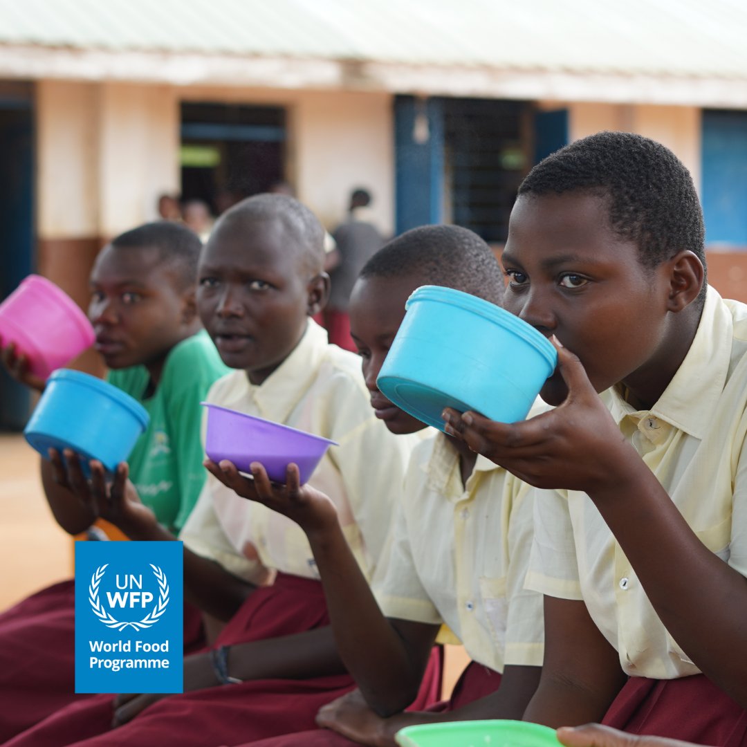 WFP_Uganda's tweet photo. We are ensuring that students have a #hotmeal in as they sit for their 📚 exams!
You've got this, champs!
Best of luck to all! 💪 https://t.co/OAaGqCZZD9