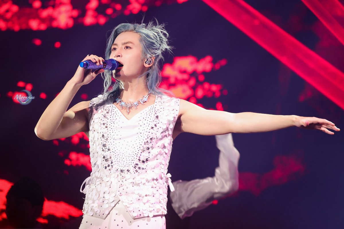 Moonrise0511's tweet photo. 𝟚𝟘𝟚𝟜.𝟙𝟙.��𝟞
ℙ𝕣𝕚𝕞𝕠𝕣𝕕𝕚𝕒𝕝 𝕋𝕙𝕖𝕒𝕥𝕖𝕣 𝕀𝕀 ℂ𝕠𝕟𝕔𝕖𝕣𝕥 𝕚𝕟 𝕊𝕖𝕠𝕦𝕝 
#ZhangZhehan 
#ZhangZhehan张哲瀚
#张哲瀚 #張哲瀚 #ZZH 
#チャンジャーハン 
#장철한 #จางเจ๋อฮั่น
#zhangsanjian
#张三坚
#TheRealZhangZhehan 
#zhangzhehan_super3
#WordOfHonor 
#山河令 https://t.co/xZo4D7nU8h