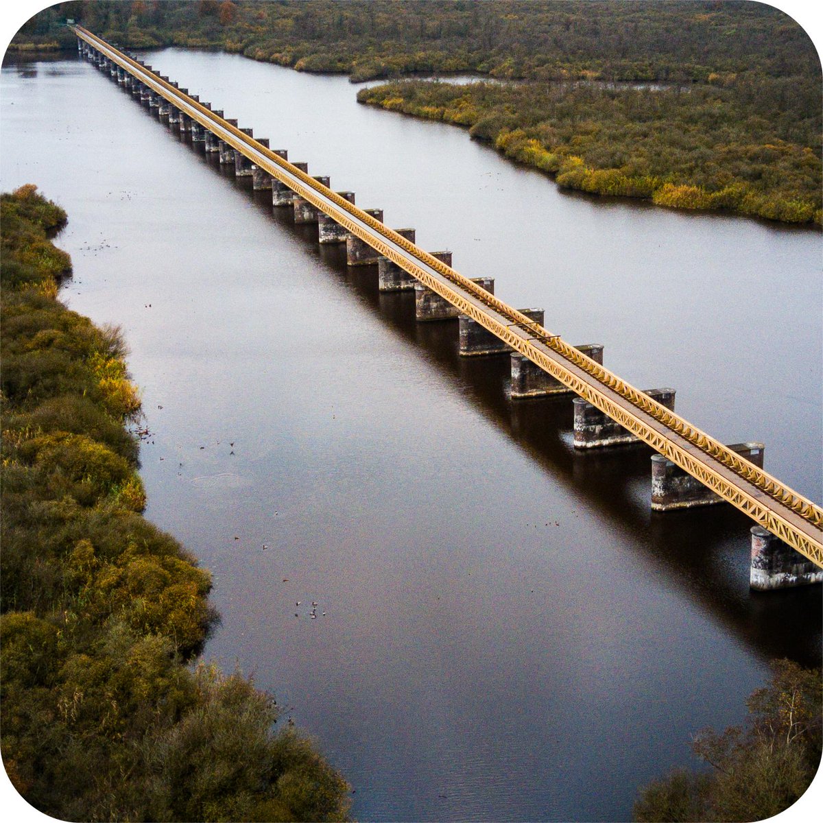 potensicdrones's tweet image. Use ATOM to observe the Moerputtenbrug in the Netherlands from different angles， which can often express different emotions. Which one is the most suitable to express "leaving"? #potensicatom