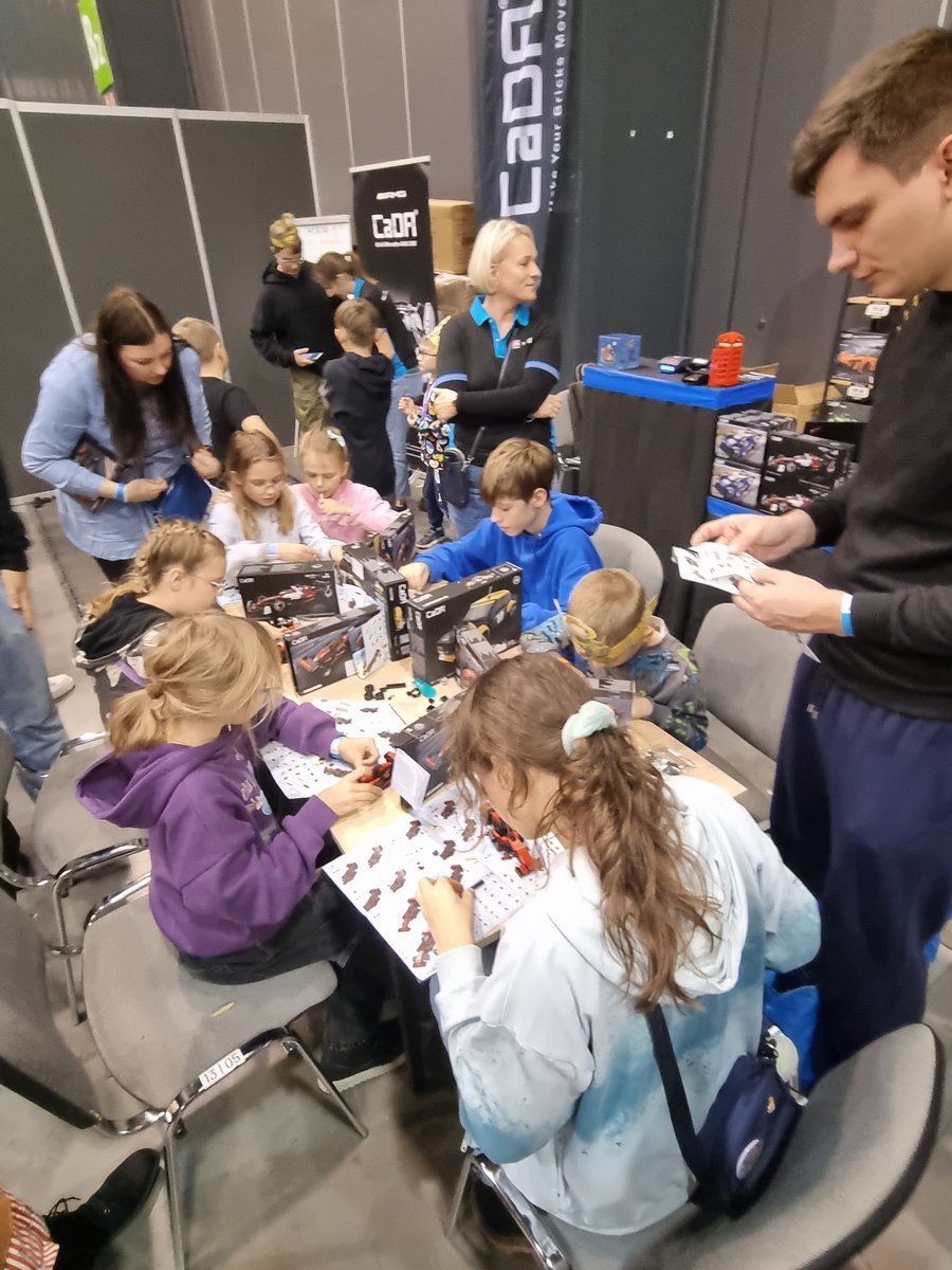 DOUBLEE_CaDA's tweet image. 🎉 Another fantastic event in the books! On Nov 16-17, our amazing Polish dealer joined ALEgramy in Gdańsk – the BIGGEST offline games festival in Pomerania! 🎲✨
Thank you to everyone who stopped by and shared the love for gaming! ❤️🕹️ #cadabricks #alegramy