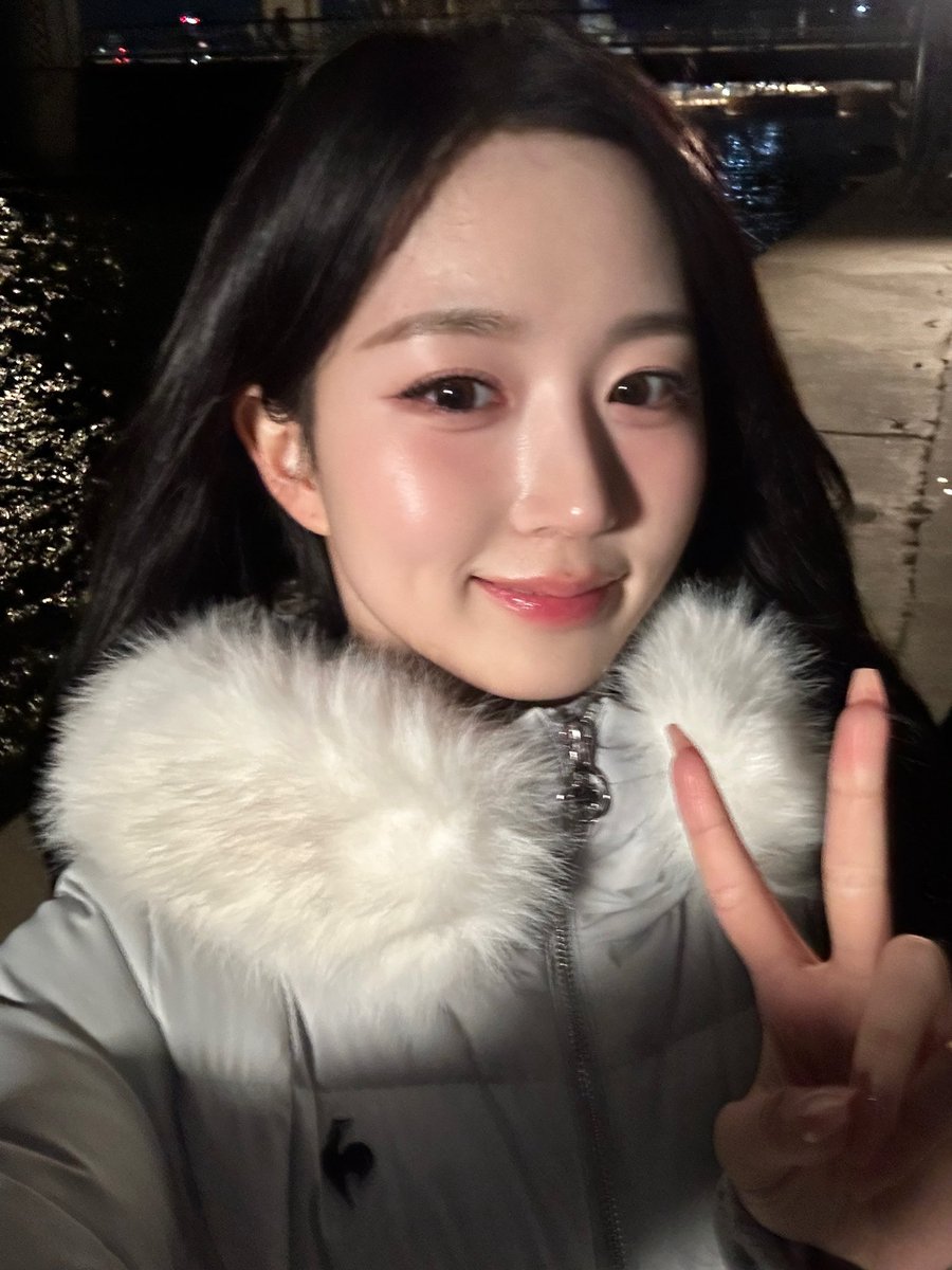 WE_NMIXX's tweet photo. 추워진다 르꼬끄 입쟈!!!

#NMIXX #엔믹스 
#해원 #HAEWON https://t.co/0wYJFLKPdS