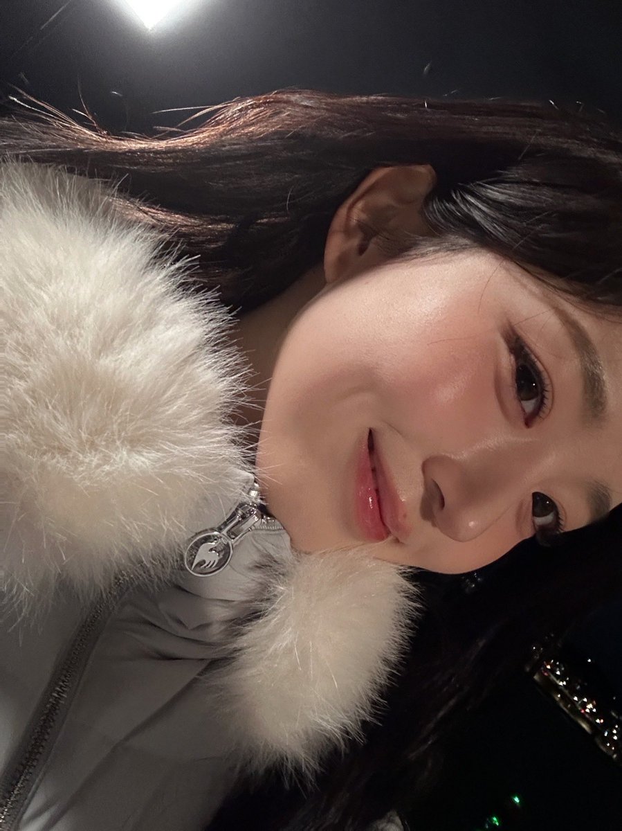 WE_NMIXX's tweet photo. 추워진다 르꼬끄 입쟈!!!

#NMIXX #엔믹스 
#해원 #HAEWON https://t.co/0wYJFLKPdS