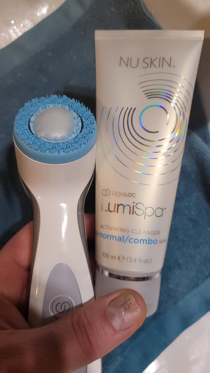 anthony62282052's tweet image. Tu connais les bienfaits du #lumispa ?
Je t&apos;explique les 7 bienfaits magique?
Disponible en bleu et rose 
#skincare #soin #soinvisage