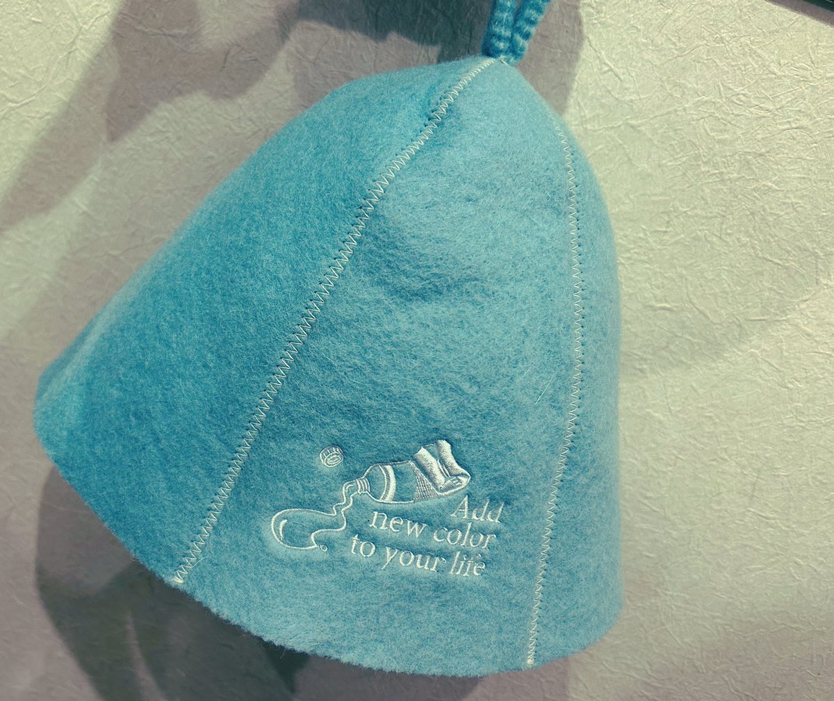musumusujapan's tweet photo. 【由布院金鱗湖musumusu】
すっかり寒くなってきましたね❄️
こんな日は体を暖めたいと感じませんか❔
今回ご紹介するのはサウナハット(フェルト)です✨
掲載されたもの以外にも沢山の種類がございます👀
頭皮の乾燥を抑え寒い中でもサ活を楽しみましょう🔥
#サウナ #サ活 #由布院 #musumusu https://t.co/CAROMYYrH4