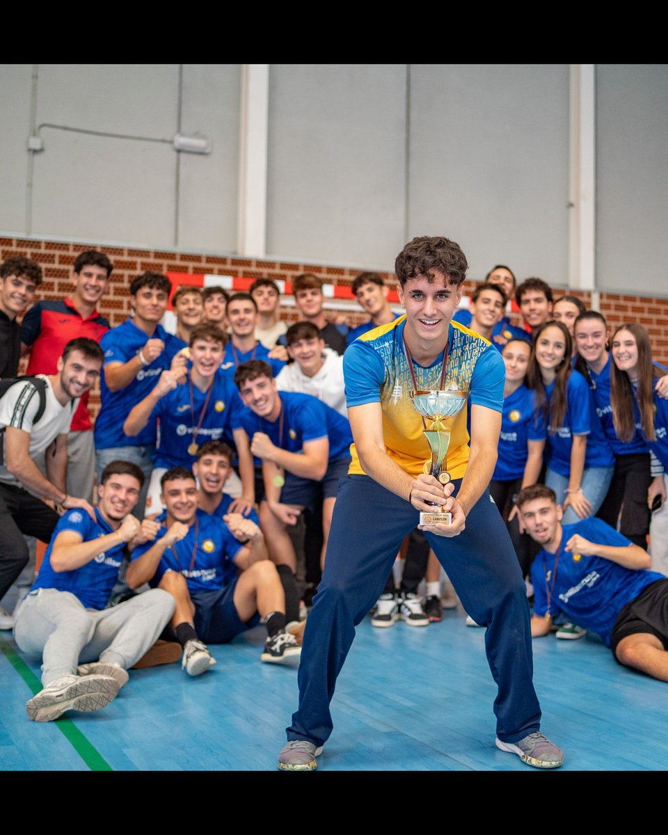 Final del Torneo de Bienvenida de Fútbol Sala.
Todas las fotos en: um.es/web/deportes/b…