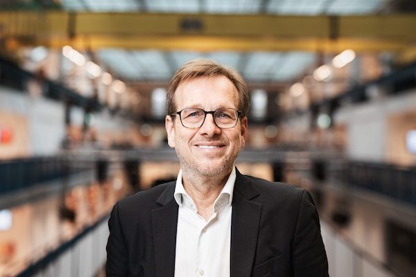 #Interview Florian Roth (Die Grünen) wird ab Juli 2025 Münchens neuer Kulturreferent. Welche Akzente will er setzen und wo sparen in Zeiten knapper Etats? Das und vieles mehr erzählt er im Interview:
mucbook.de/kultur-darf-ni…
