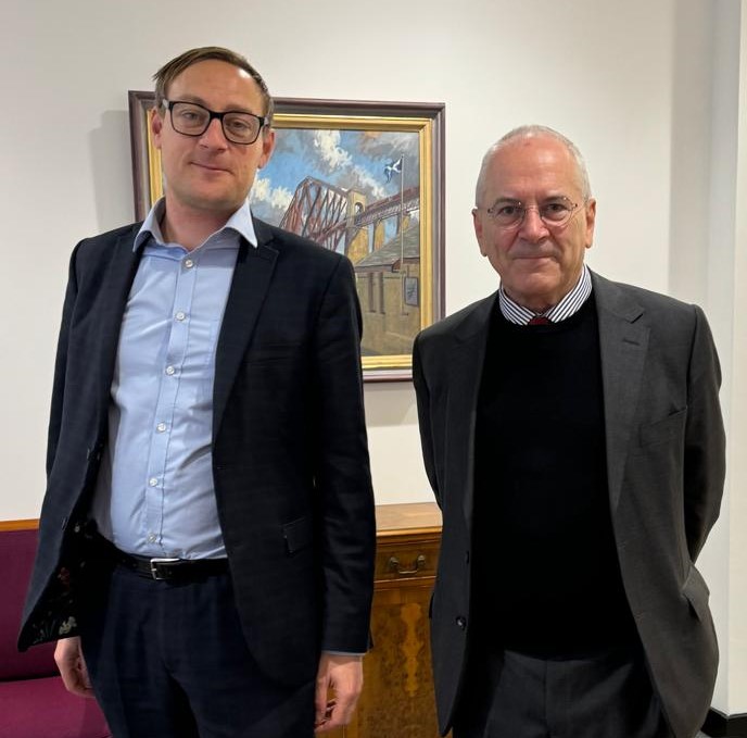 Olly Glover MP 🔶 tweet media