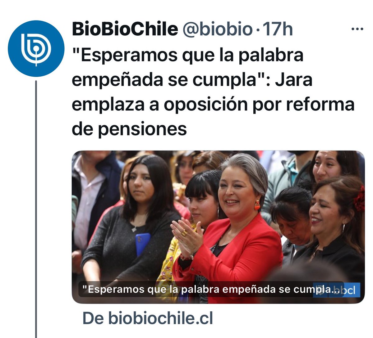 ElyJK2026's tweet photo. ATENTOS, NOS PEGARAN el SABLAZO por la espalda con la REFORMA de PENSIONES,  está pasando colada por caso MONSALVE ! ATENTOS a CHILEVAMOS y como VOTAN ! https://t.co/3wscnYHcx9