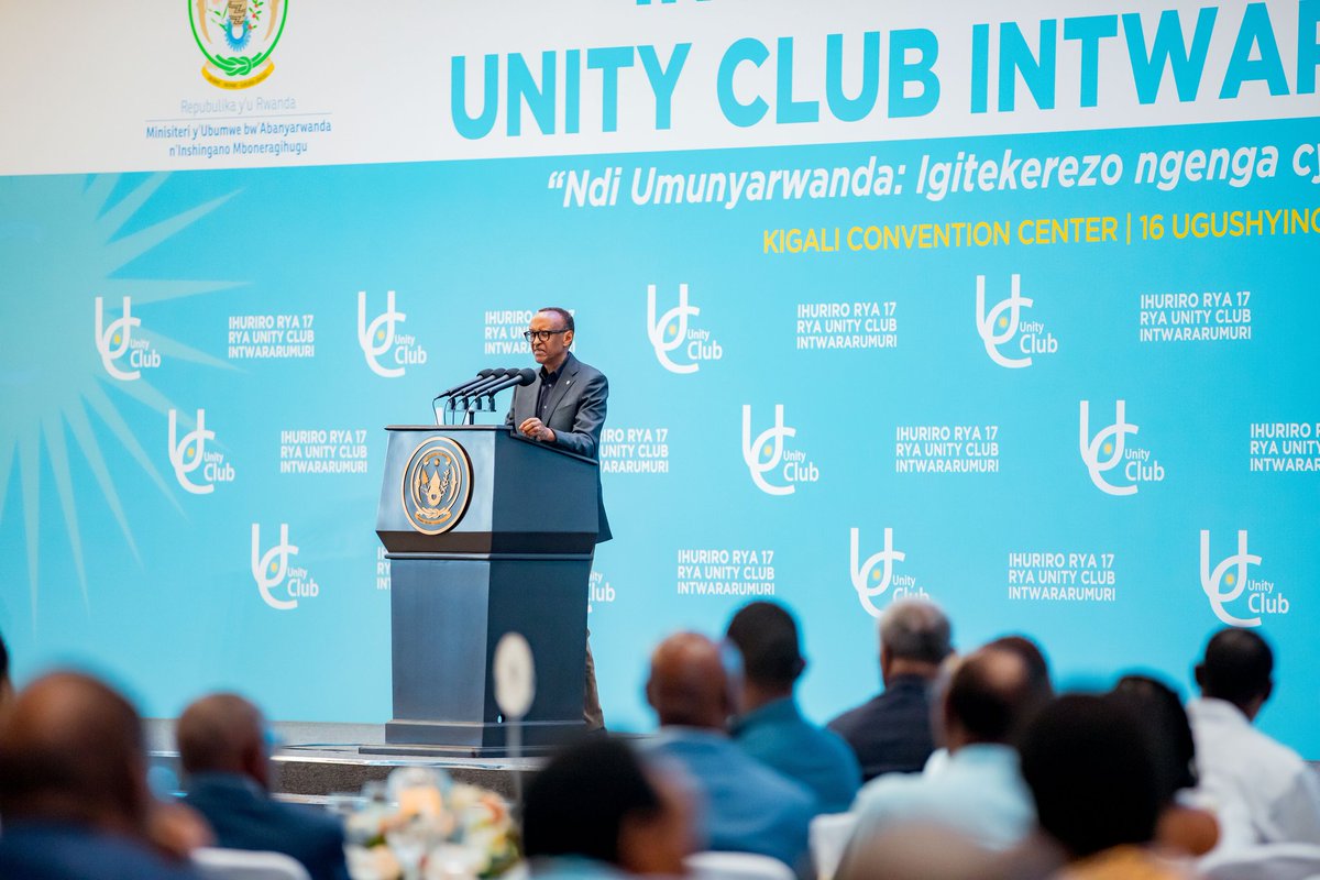 kwzrherve's tweet photo. President Paul Kagame and First Lady Jeannette Kagame join @UnityClubRw
Intwararumuri members for the 17th Annual Forum | Kigali, 16 November 2024 #unityclub17forum

📸@kwzrherve https://t.co/5XfTTBUpLj