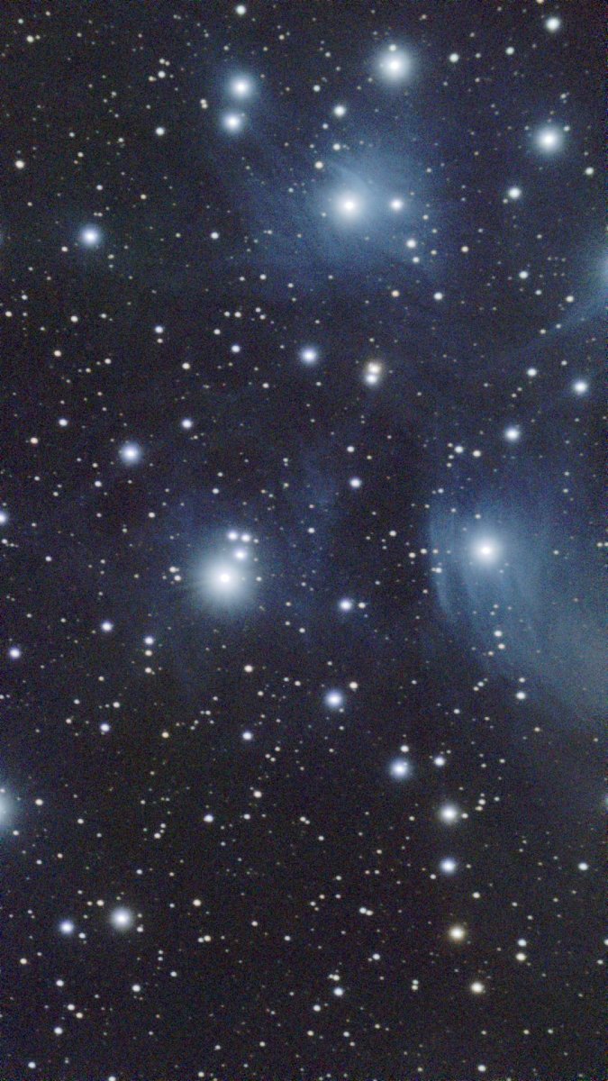 Tony M took the society's Seestar on holiday to the Orkney Island and came home with this image of the Pleiades (M45).  The image clearly shows the remains of the nebula that gave form to the stars. The image has 54 * 20 second subs and tweaked in Pixinsight.