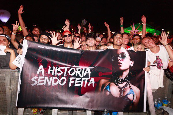 <a href="/camilofromrj/">camilo 🅴</a> <a href="/fakinglovx/">ŧɑinά.</a> <a href="/savagenittx/">kauã</a> 
Obg ontem mitos