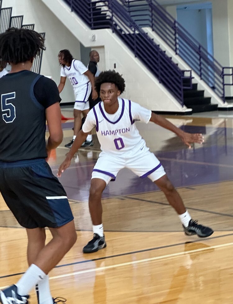 GGE_Basketball (@ggrasshoppers) on Twitter photo It was a bloody rivalry game between Hampton & Luella! Hampton PG Alando Richards was cooking. He was 5/7 from the field & 4/4 at the free throw line but had to leave the game the 1st minute of the 4th qtr due to an eye injury. He had 14pts In 3qtrs. <a href="/KyleSandy355/">Kyle Sandy</a> <a href="/SandysSpiel/">Sandy's Spiel</a> It was a bloody rivalry game between Hampton & Luella! Hampton PG Alando Richards was cooking. He was 5/7 from the field & 4/4 at the free throw line but had to leave the game the 1st minute of the 4th qtr due to an eye injury. He had 14pts In 3qtrs. <a href="/KyleSandy355/">Kyle Sandy</a> <a href="/SandysSpiel/">Sandy's Spiel</a>