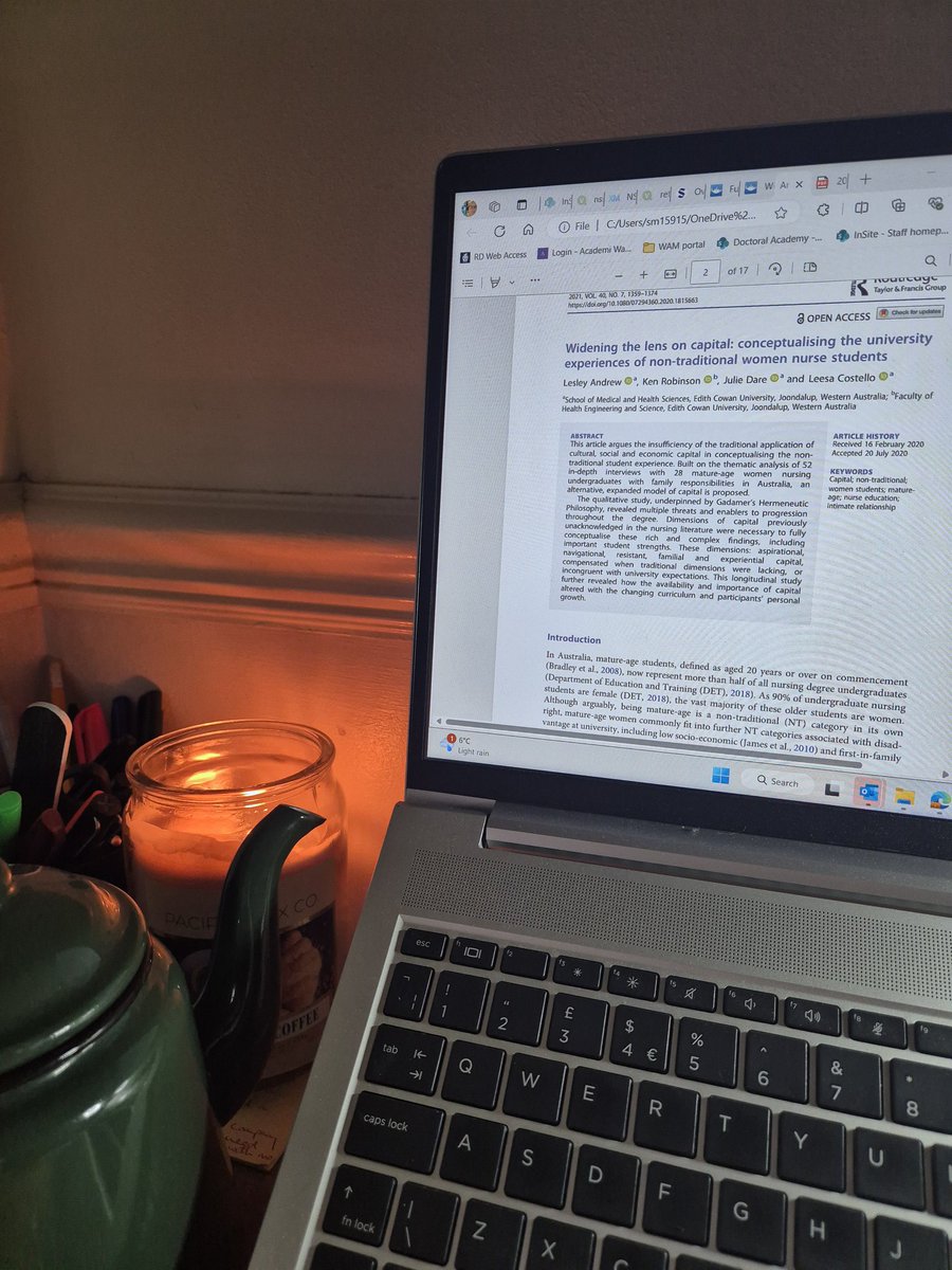 Engaged with a really thought-provoking <a href="/AdvanceHE/">Advance HE</a> webinar on student success with <a href="/jmke_gcu/">McKendrick_GCU</a>  this morning,  feeding in nicely to this afternoons reading on student capital,  recognising non-traditional education experiences to improve retention. Candles and tea help...