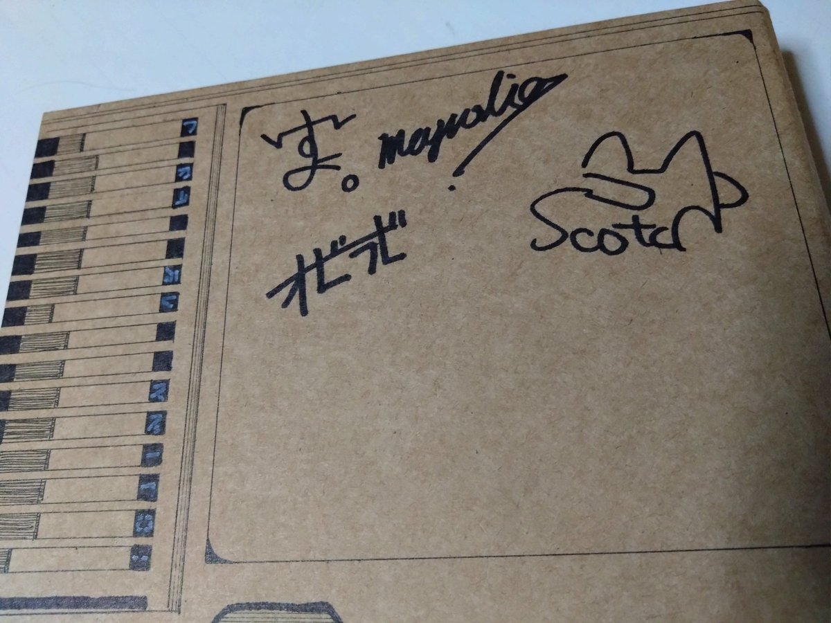 Akiomi_'s tweet image. パラレルサミット #Parallelsummit
ポストカードアルバム
ポストカードが一式揃ってる贅沢セット。サインもバッチリ頂きました！
アルバムのイラスト手描き！！？？！ヤバ
#デザフェス60 #デザフェス戦利品