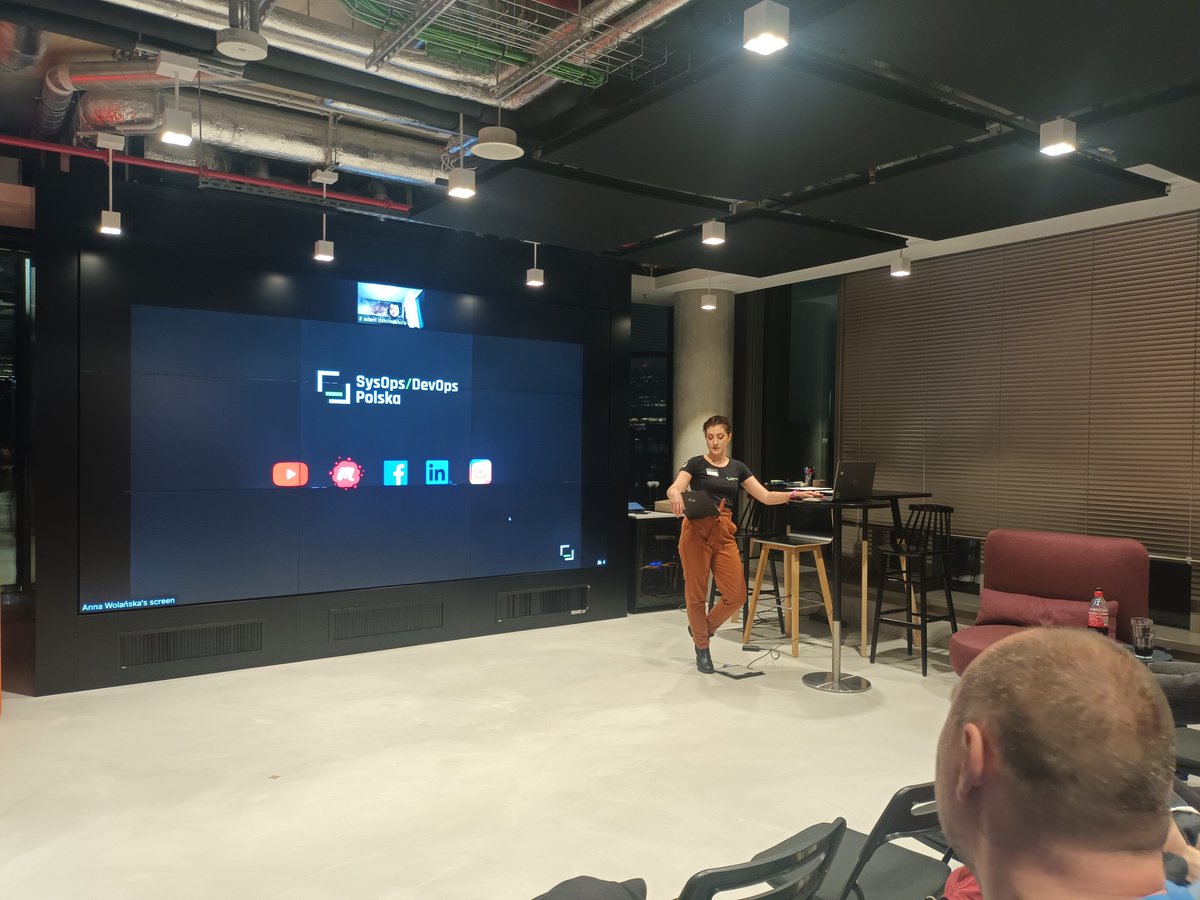 SysProtocol's tweet image. 🔝To był gorący wieczór w Warszawie! Może nie było tego widać po temperaturze za oknem, ale powietrze aż buzowało od inspiracji!
Cieszymy się z każdej przybitej piątki - dziękujemy za obecność. Podziel się swoją relacją na Instagramie i oznacz @sodo.polska.
Za wsparcie w…