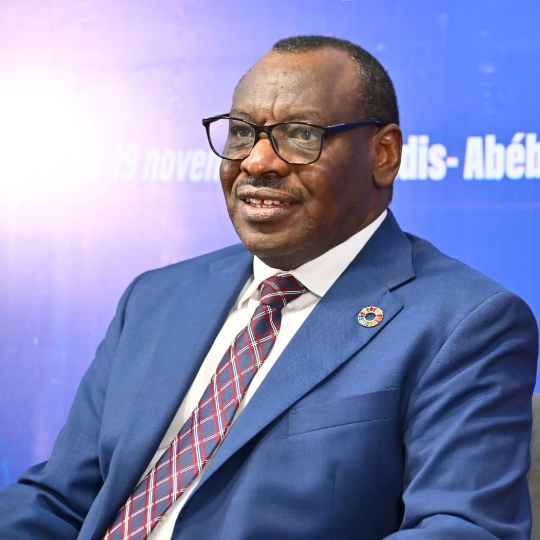 ECA_OFFICIAL's tweet image. Africa needs immediate debt service relief through revising the #G20 #CommonFramework for sustainable debt management and extend #DSSI and rechannel SDRs to MDBs to support growth, and weather external shocks. 
@ClaverGatete