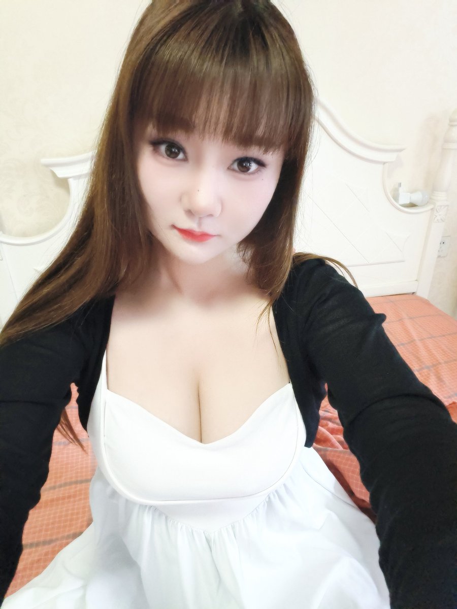 rhl520's tweet photo. 太阳射不到的地方你可以😊 https://t.co/aLuP2la9NG