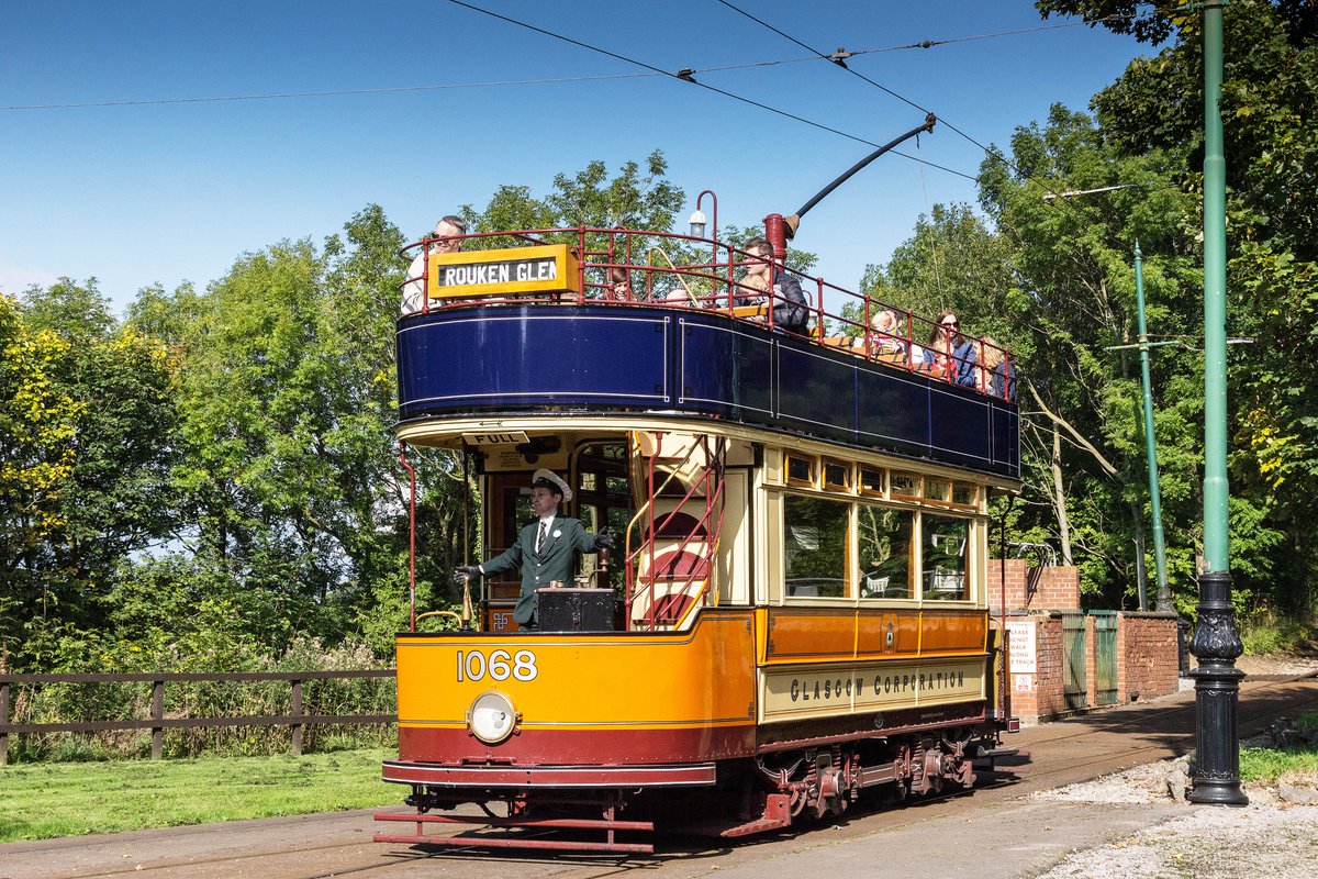 NationalTramway's tweet photo. Today we feature some of our tram drivers @Crichtramway. Happy Monday! #vintagetrams #MotorMen #crichtramwayvillage https://t.co/NOstptRyYs