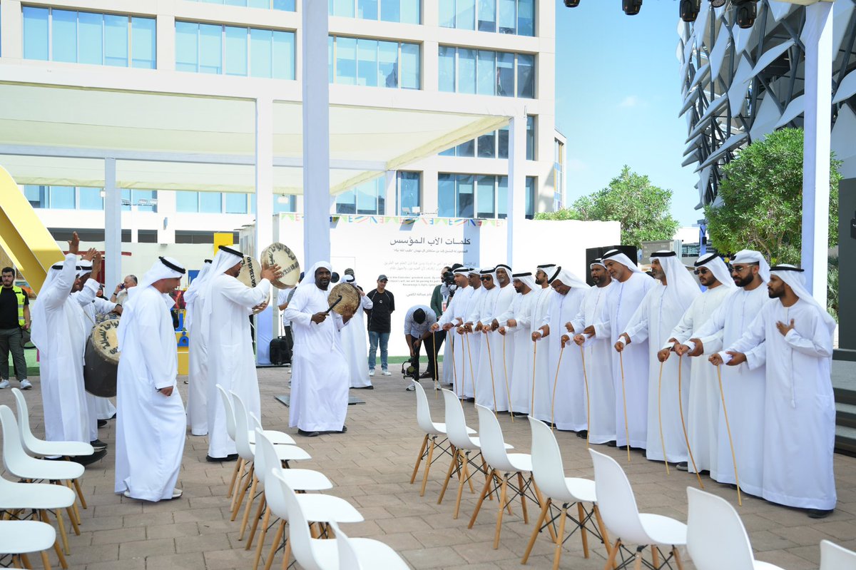 TrendsRA's tweet photo. Highlights of the inauguration of the TRENDS Research & Advisory pavilion at the 2024 Al Ain Book Festival
#TRENDS #AlAinBookFestival #ForseeingtheFutureThroughKnowledge
جانب من تدشين جناح مركز تريندز للبحوث والاستشارات المشارك في مهرجان العين للكتاب 2024.
#تريندز #مهرجان_العين_للكتاب #استشراف_المستقبل_بالمعرفة