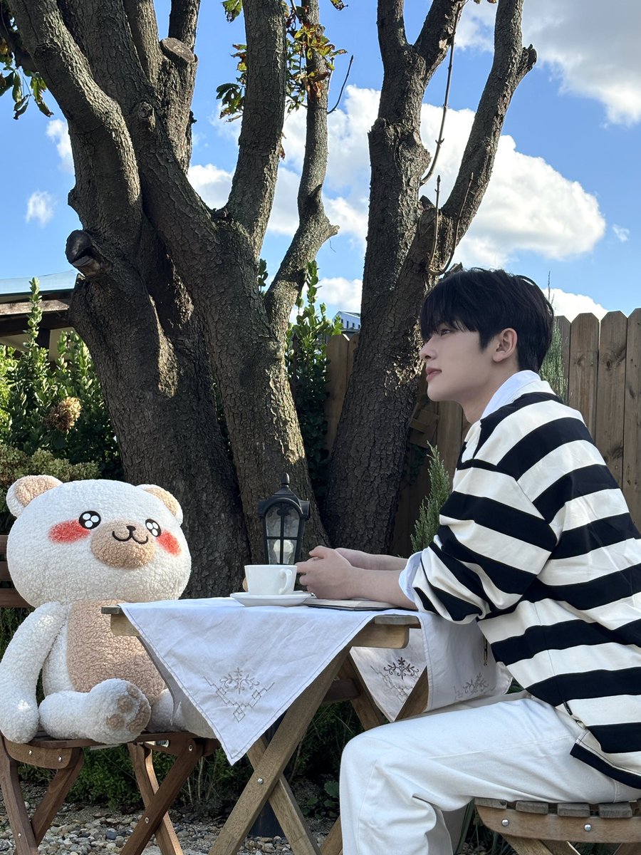 월요일에도 저랑 이야기 해주셔서 감사합니당~ 요즘 너무 춥죠? 패딩 꼭 입어여! 다음에 또 올게요 사랑해 ❤️

#TWITH_YOUNITE
#우노 #WOONO