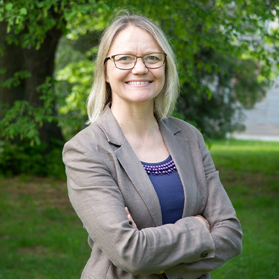 Johanna Mesch @mesch_joo is Professor of Sign Language in the Sign Language Section of the Department of Linguistics at Stockholm University, Sweden. Her talk will focus on how deafblind signers feel gestures and emotional expression in a tactile way.