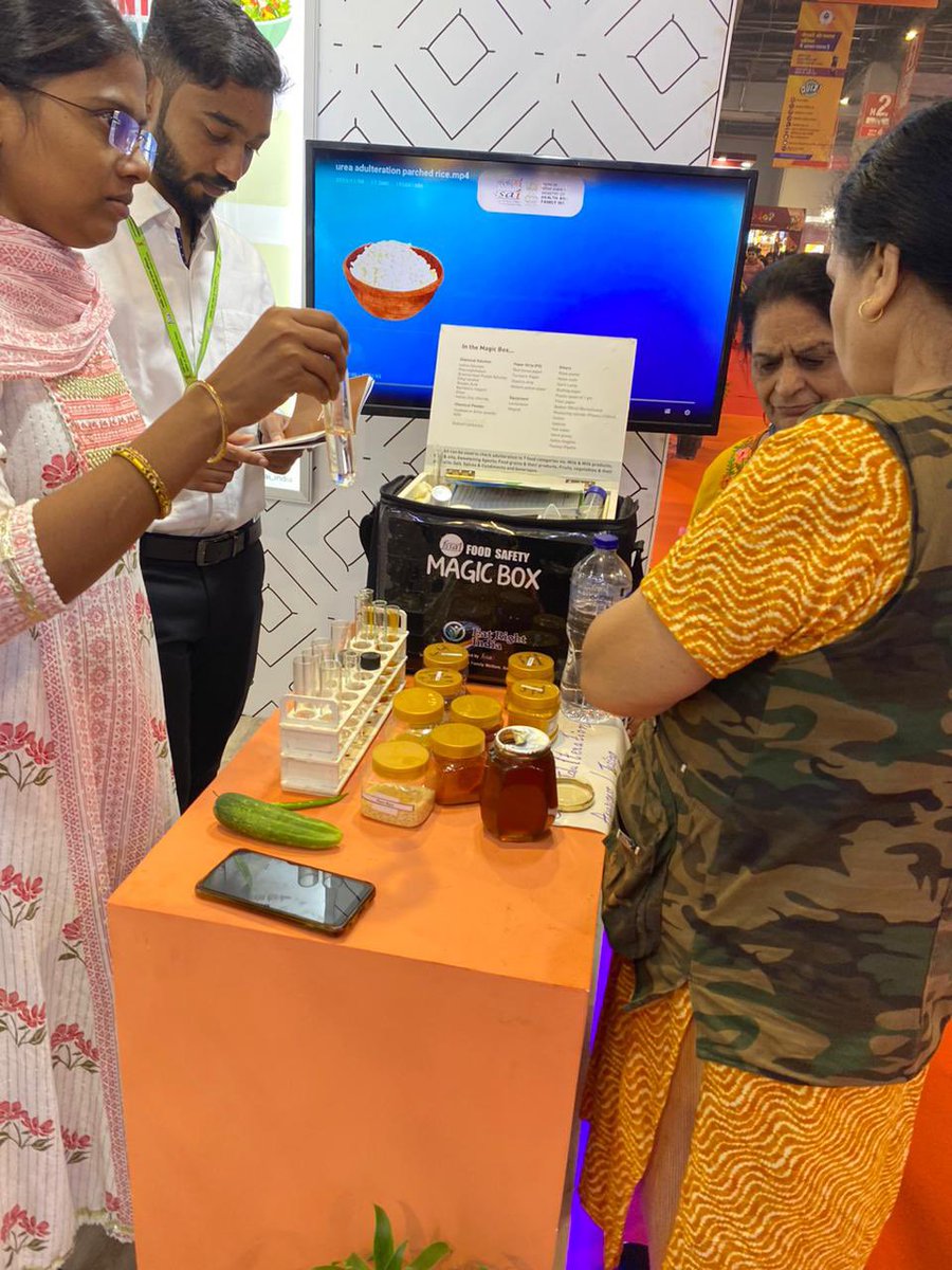 fssaiindia's tweet image. Empowering you to eat right, one test at a time! Visitors at #FSSAI's stall at #IITF2024 are discovering the power of the #MagicBox, testing food products for adulteration in real time. Ensuring safer choices, healthier lives. Stop by and become an informed consumer today!