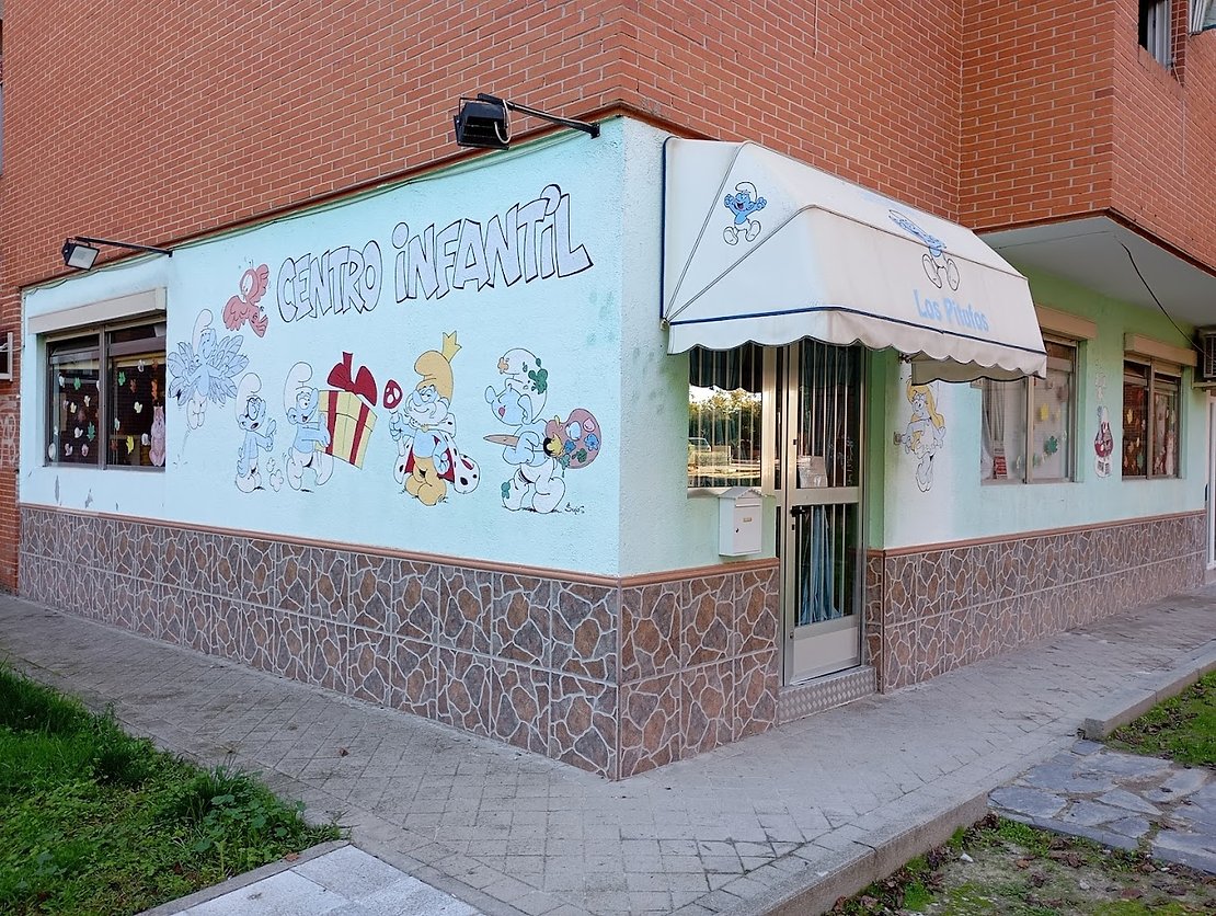 d_alcobendas's tweet photo. 🔵⚪️Las familias de la escuela infantil 'Los Pitufos' se movilizan para evitar su cierre en Alcobendas

➡️Varios padres han realizado una carta abierta para salvar a la escuela: "Esta escuela un espacio mágico para nuestros hijos"

https://t.co/19TSXYuzqH https://t.co/y8guF8GJJS