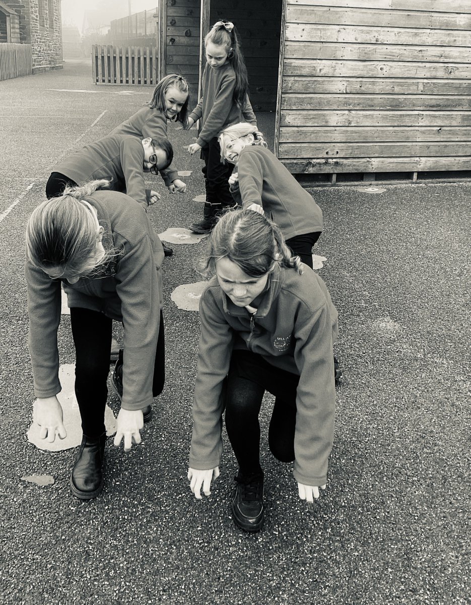 delabole_school's tweet photo. Working in small groups, we acted out the events of and around the HMS Endurance becoming beset in pack ice. This helped us to understand it more and make us consider the feelings Shackleton and the crew may have felt to then write about it emotively in a diary entry. https://t.co/B94WmK3RPD