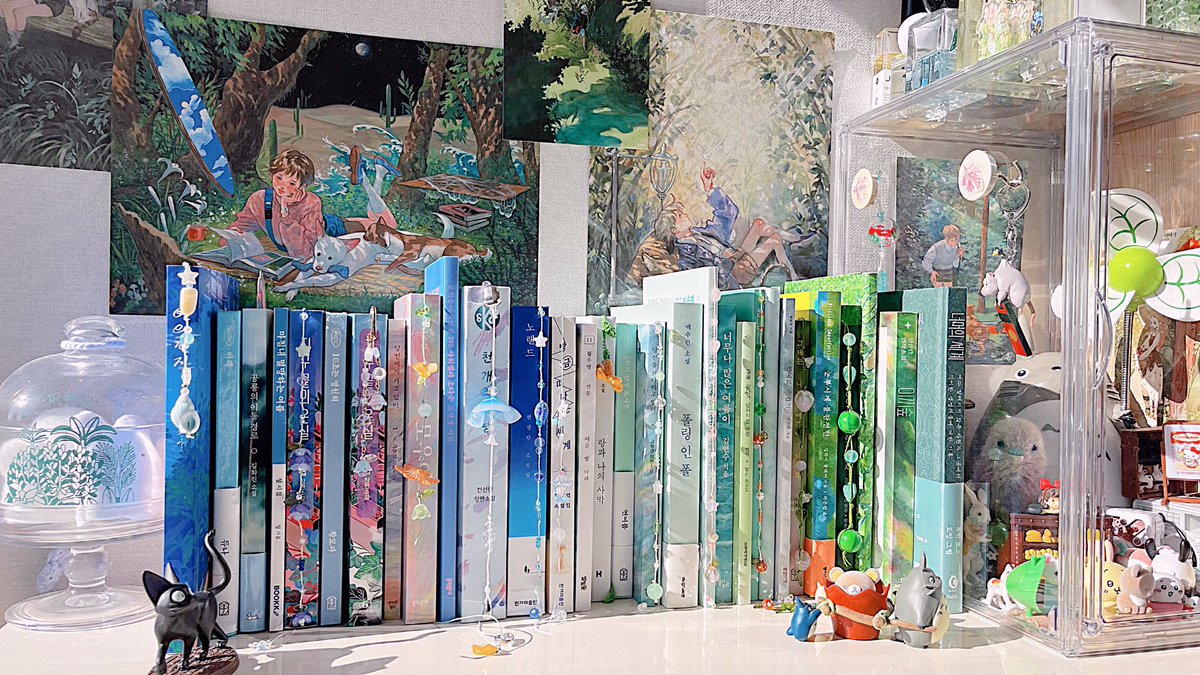 휴 책장정리함
예쁘다고 해줘…🥹