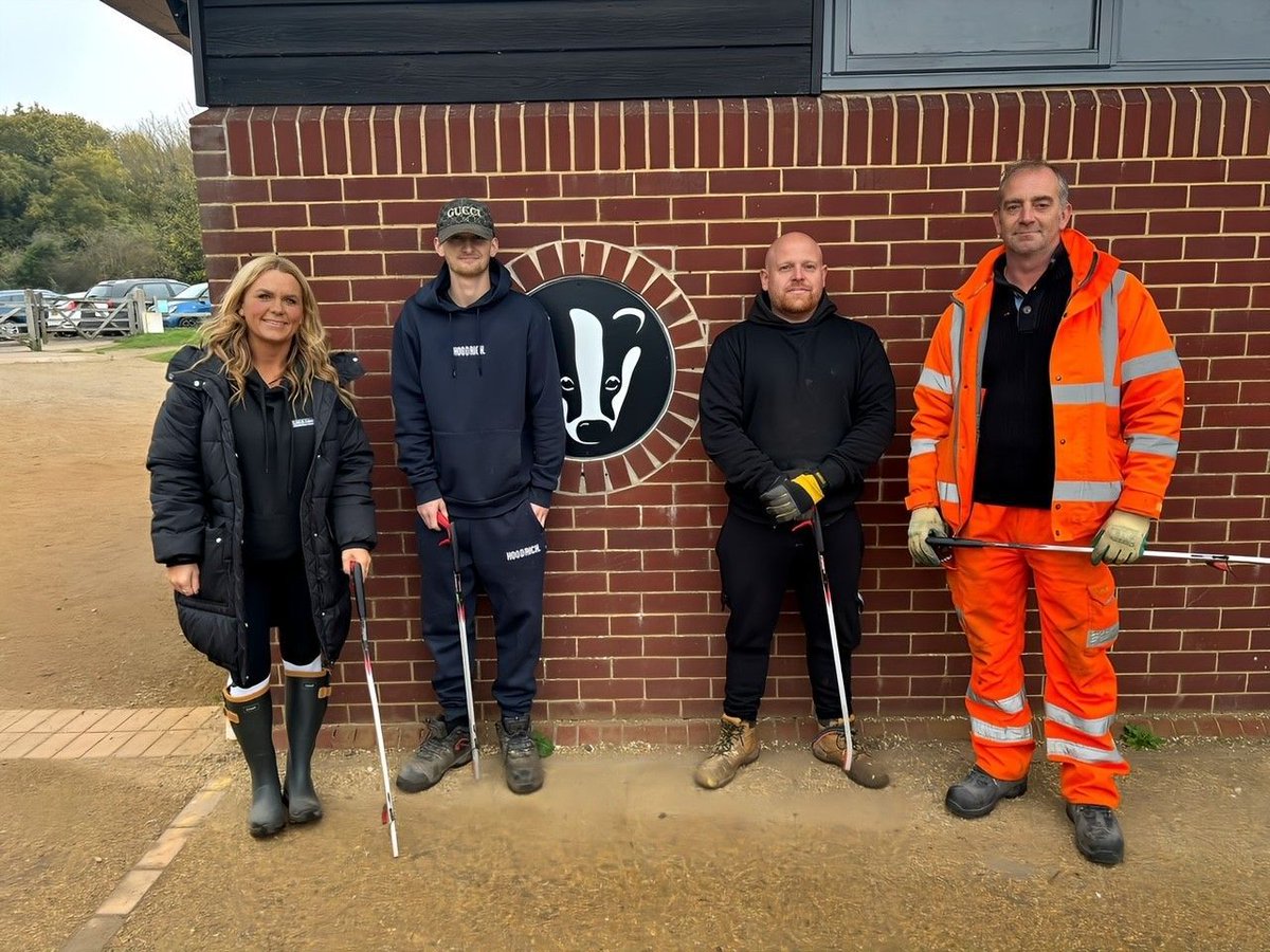 Last week a small group of employees from <a href="/VolkerHighways/">VolkerHighways</a> joined us for a volunteering day. They spotted our pot-hole riddled visitor car-park and kindly arranged to fill in the holes.  A huge thank-you to the team who have made a huge difference to our car-park.
#volkerhighways