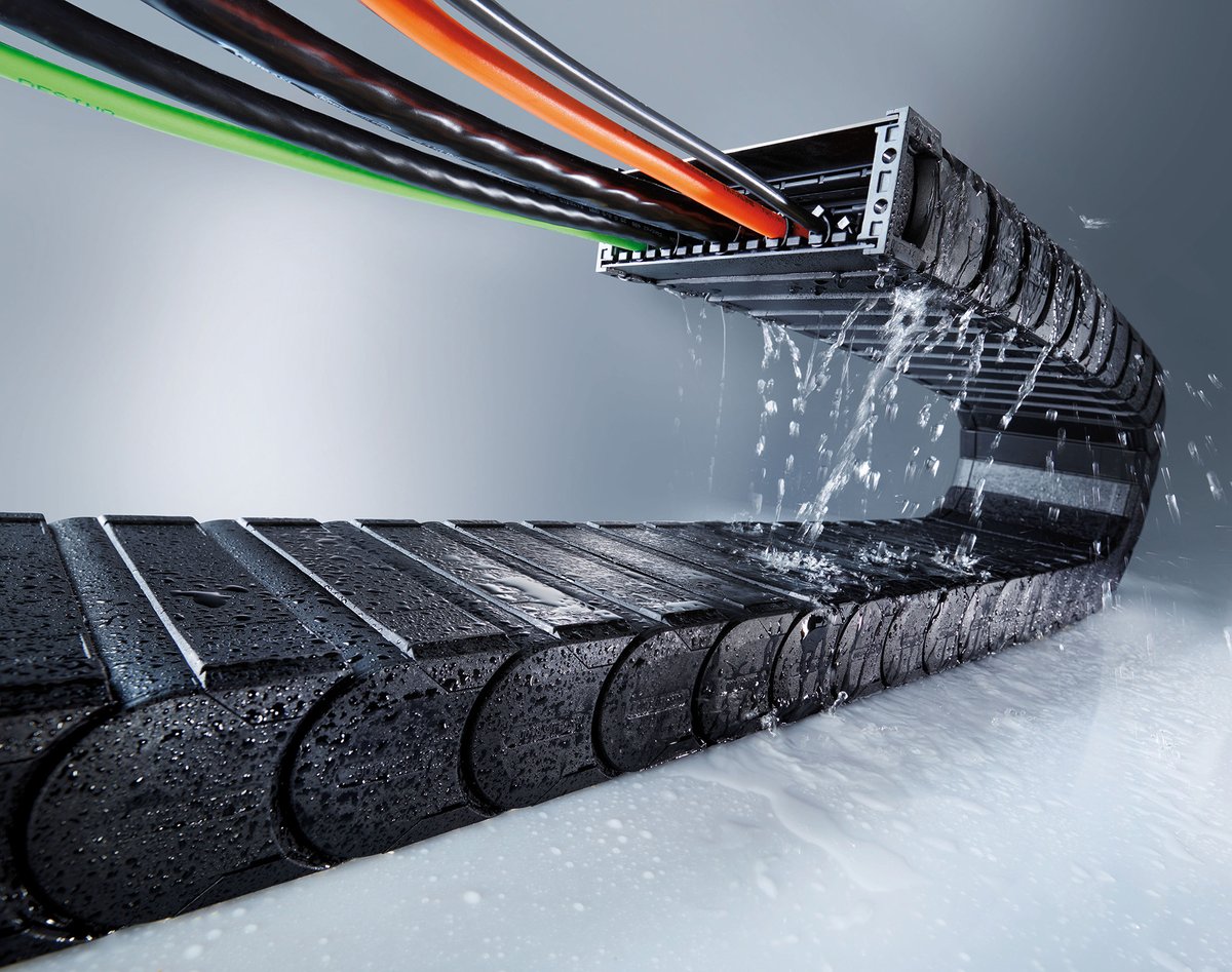 TKA-Serie von TSUBAKI KABELSCHLEPP hält Späne, Staub und Spritzwasser ab:
Safe Space für Leitungen in rauen Umgebungen

koehler-partner.de/pressezentrum/…