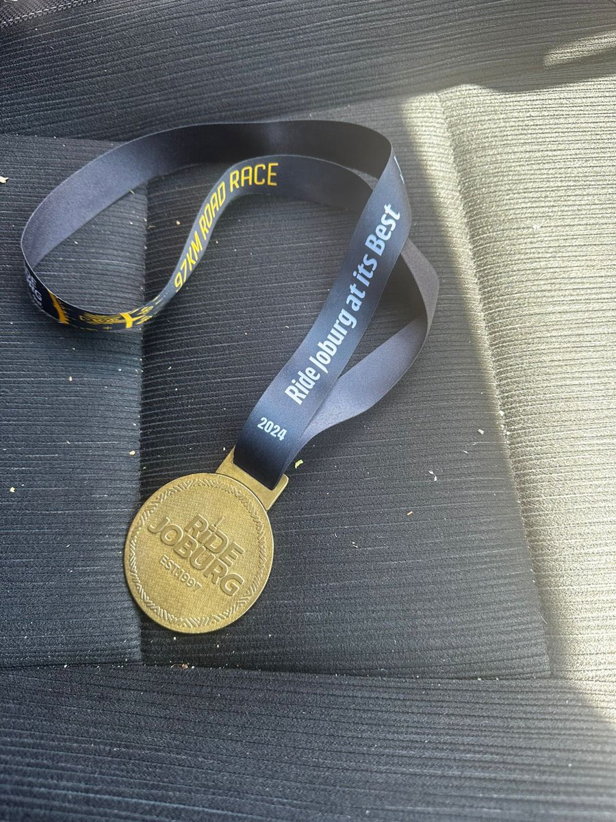 Dr Akhona tweet media