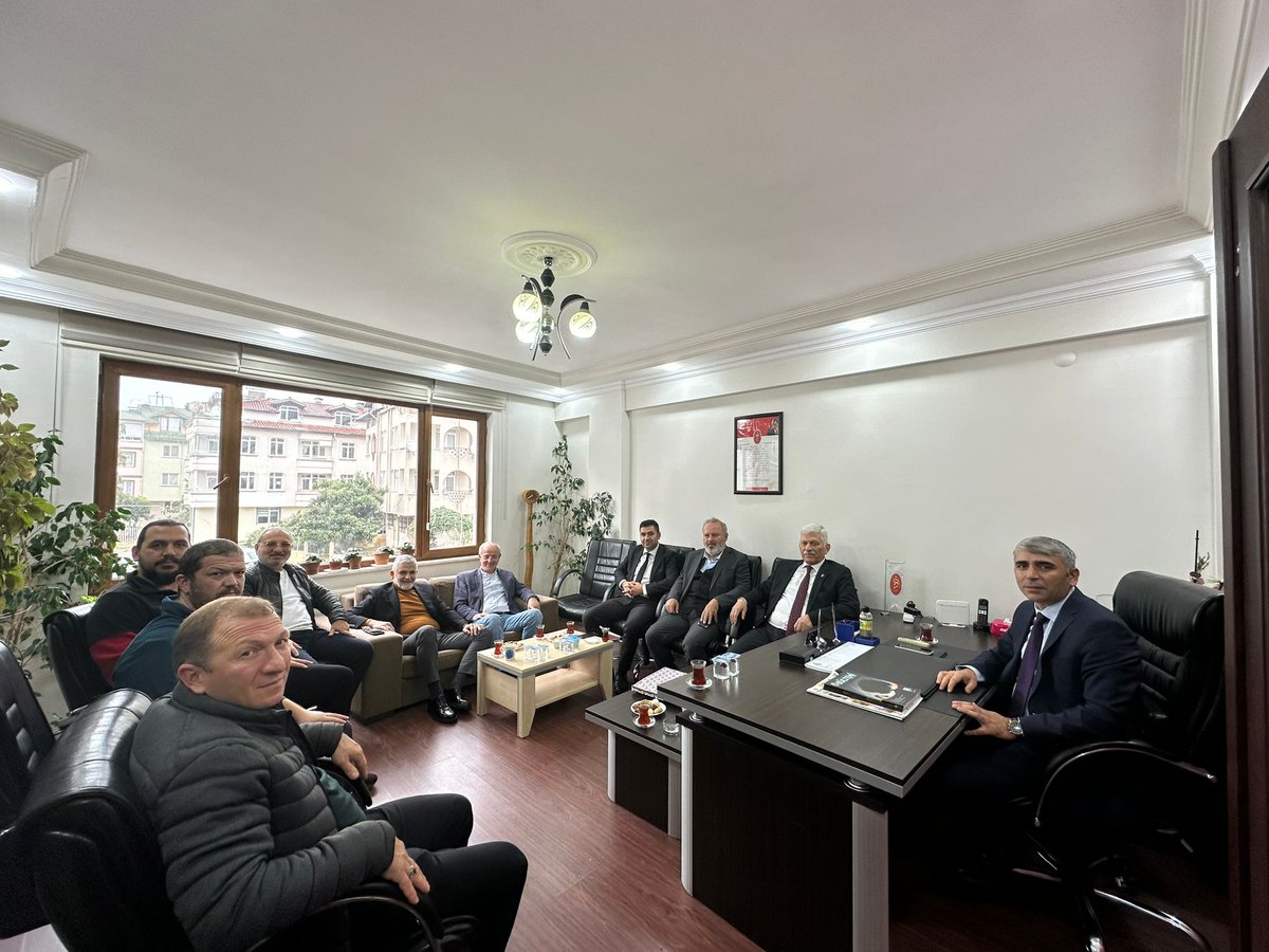 Karadeniz bölgesi ziyaretimizde bu defaki durağımız 📍Ordu.

Veteriner Hekimlikte Güven ve Birlik İnisiyatifi olarak misyon ve vizyonumuzu anlatıp görüş ve önerilerini aldık, desteklerini talep ettik.  

Misafirperverliği için Ordu Veteriner Hekimleri Odamıza teşekkürler...