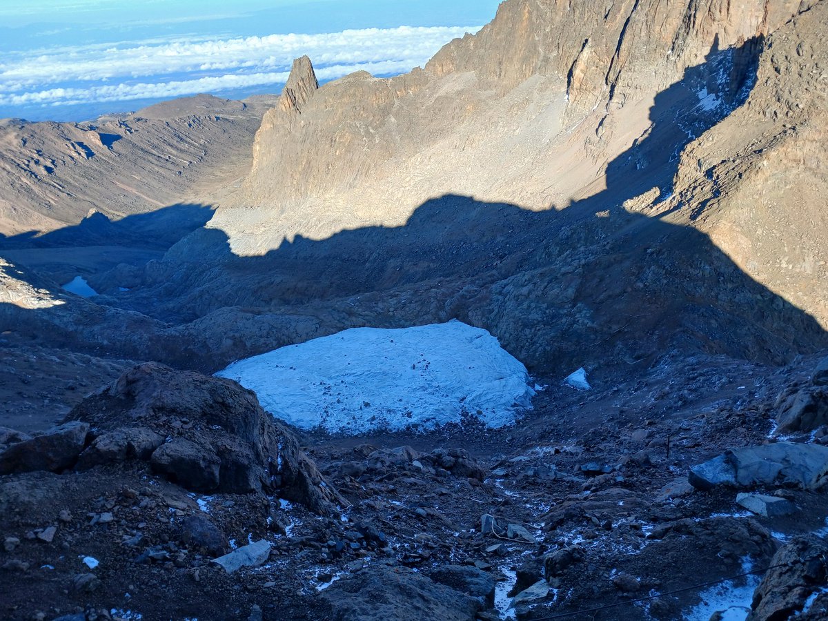 philochola's tweet photo. @MeteoKenya @MeteoKenya This was the only glacier seen during my climb about 50days ago. Sad indeed.
#ClimateImpactsKE #Climate https://t.co/bRCYOSKQZz