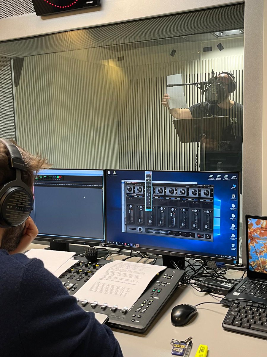 Muy pronto nuevos Documentales Sonoros del <a href="/WePodProject/">WePod Project</a>. 

Esta vez para <a href="/SERPodcast/">SER Podcast</a> . 

Qué gustazo trabajar con <a href="/RGarciaRod/">Roberto García</a> <a href="/alonsodeblas/">Ana Alonso</a> <a href="/GemaJimenez_30/">Gema J. Maldonado</a> <a href="/msarrioj/">Mariola Sarrió</a> <a href="/henar_leon_/">Henar León 🌈</a> <a href="/molinos1282/">molinos</a>