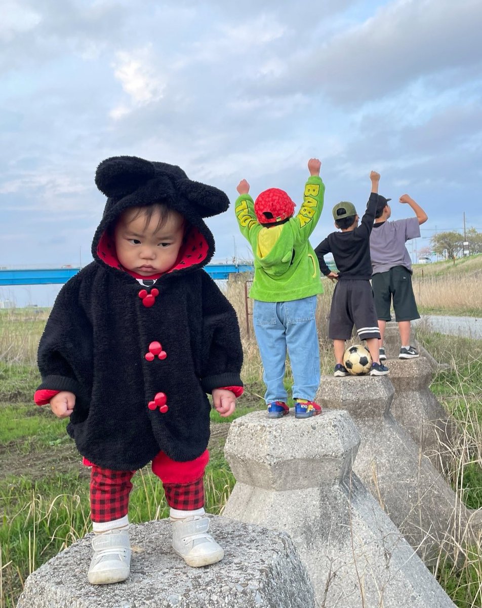 R453374510's tweet photo. 自分だけ自力で登る事が出来ず
いじけてしまう四男坊

favorite https://t.co/oPIxz7moEZ
