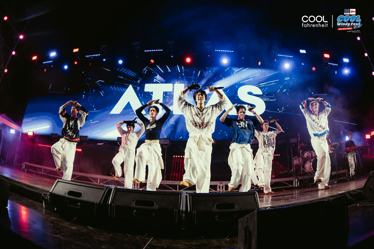 otpcnews's tweet photo. ชาว COOL สนุกลั่นข้ามขุนเขาส่งท้ายปี เทศกาลดนตรีสุด POP ติด Trend X อันดับ 1 ใน ‘BBLAM และ ขนมทอดกรอบตราปูไทย Present COOL Windy Fest 2024 : POP OUT LOUD’
#COOLWindyFest2024 #POPOUTLOUD
#เทศกาลดนตรีรับลมหนาว
#COOLfahrenheit #RSNetZero
#NEVONE #JAONAAY #JAOKHUN
#NONTTANONT #ATLASth
#BUSbecauseofyouishine
#COOLWindyFest2024xBUS
เป็นอีกความสนุกลั่นข้ามขุนเขาของชาว COOL สุด ๆ สำหรับ ‘BBLAM และ ขนมทอดกรอบตราปูไทย Present COOL Windy Fest 2024 : POP OUT LOUD’ เทศกาลดนตรีสุด POP รับลมหนาวส่งท้ายปีที่ ‘COOLfahrenheit’ สถานีเพลงเพราะอันดับ 1 ของเมืองไทย จัดพื้นที่กว้างใหญ่อย่าง WISDOM VALLEY, PATTAYA เอาใจชาวด้อมให้มารับความฟินอินแบบตะโกนจนติด Trend X อันดับ 1 เมื่อคืนวันที่ 16 พ.ย.กันไปเลย
อ่านข่าวเพิ่มเติมได้ที่ https://t.co/wXEVf1eeR5