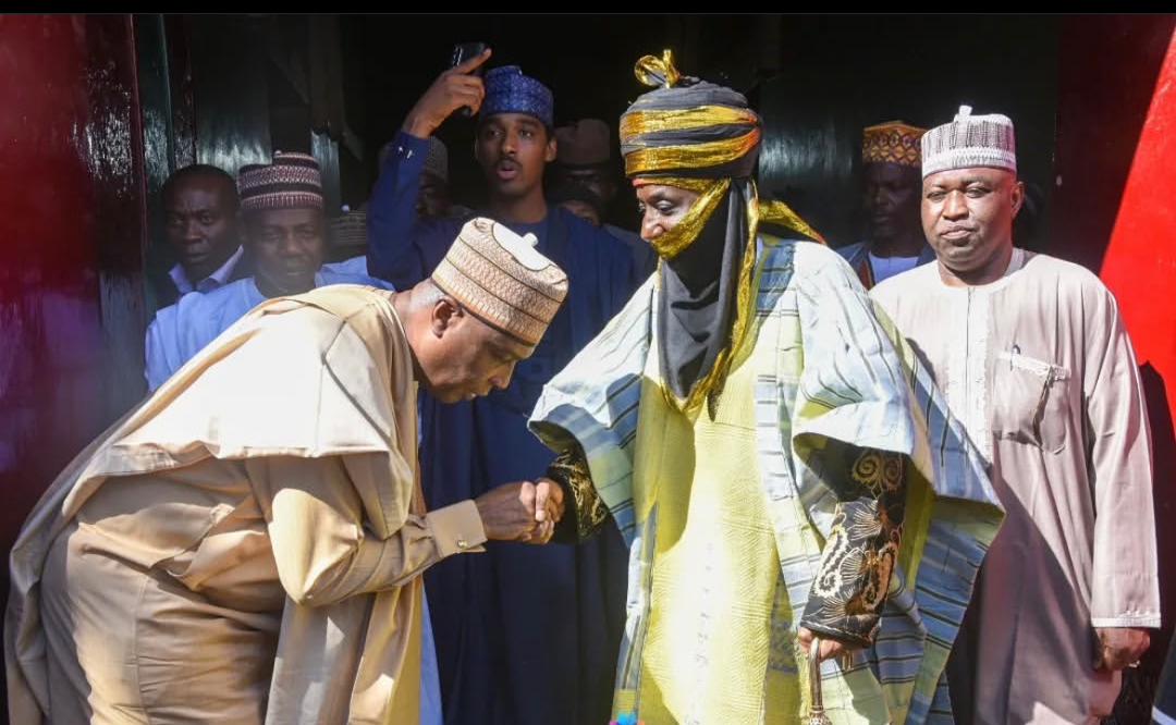 Dr. Abubakar Bukola Saraki  at the palace of the 16th Emir of Kano, Alhaji Muhammadu Sanusi II.

Dr. Abubakar Bukola Saraki is who he thinks he is. 

The One.