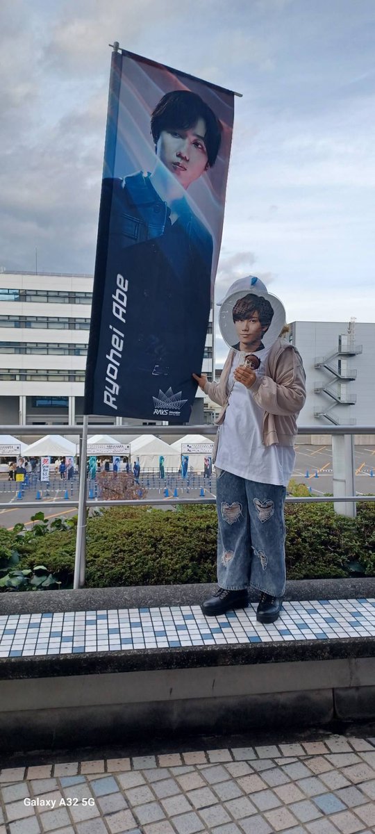 Releanu's tweet photo. 昨日初𝚂𝚗𝚘𝚠 𝙼𝚊𝚗ライブ行ってきました!!めっちゃくちゃみんなかっこよかったー!席はイマイチだったけど楽しめたので良かったー! #SnowManLIVE https://t.co/CP3AJ8G22Y