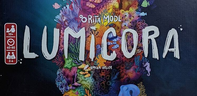 Viele Regeln am Riff: Lumicora. …zensionen-fuer-millionen.blogspot.com/2024/11/lumico… #brettspiele
