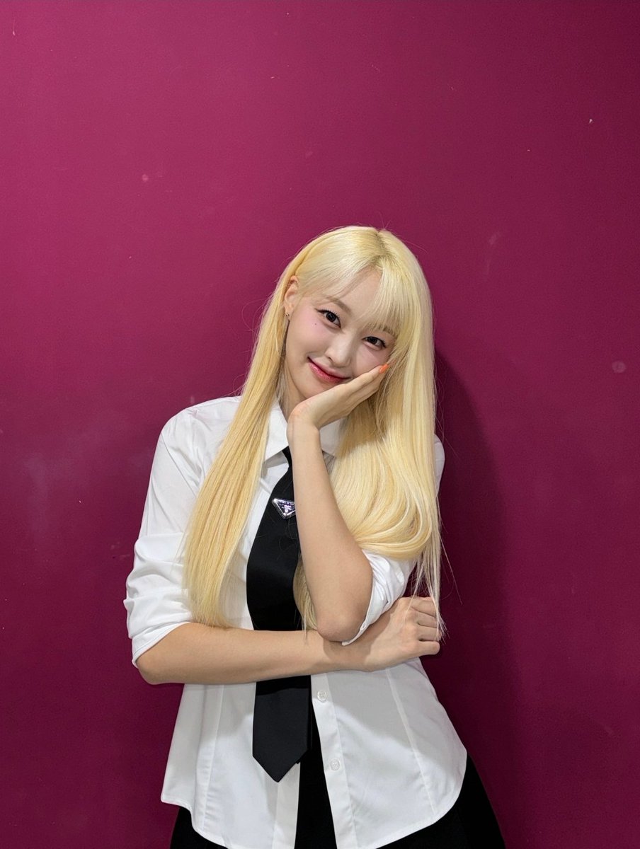 choa_plus's tweet photo. 本日も朝からたくさんのご来店ありがとうございます👶🏻💕
色んな韓国アイドルちゃんがやってるこの黒制服コーデ🖤CHOAでもやっぱり人気なコーデになってます👍🏻💓
是非レンタルしてみてね💫🎀
📍CHOAソラド竹下通り1階
#制服レンタル #韓国制服  #衣装 https://t.co/lBSwSocqpW